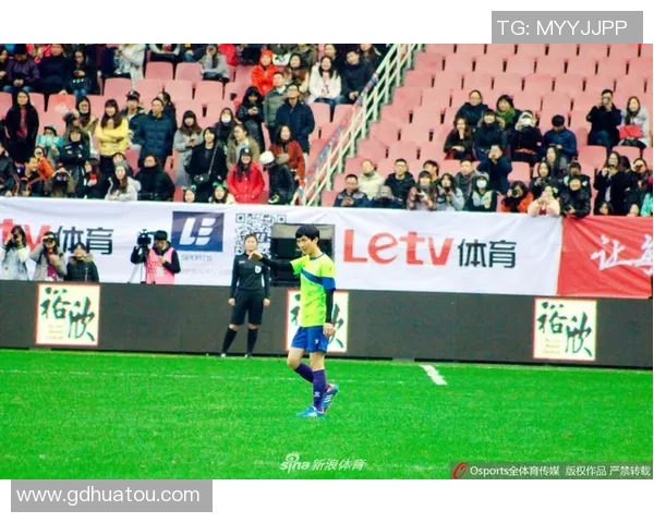 2017年全球足球明星年收入排行榜揭晓引发热议与关注